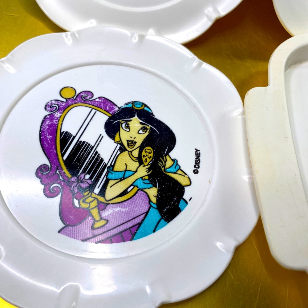 Disney Store Exclusive Vintage 90’s Aladdin & Princess JasmineTea Set - Picture 6 of 14
